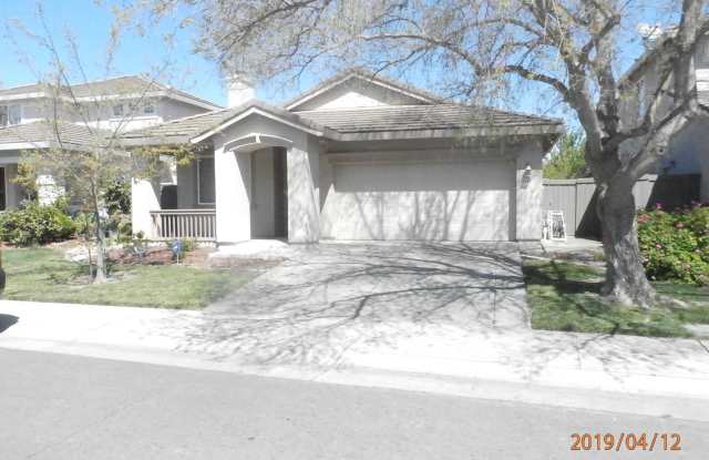 Very Cozy N.Natomas Single Story 4/2! (Please read entire ad prior to requesting an appointment) photos photos