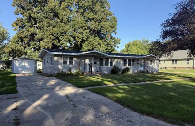 419-421 North Brown Street - 421 - 419-421 North Brown Street, Pierce, NE 68767