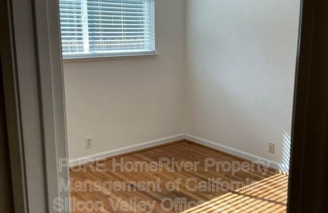 1723 Rosemary Lane Gallery 2