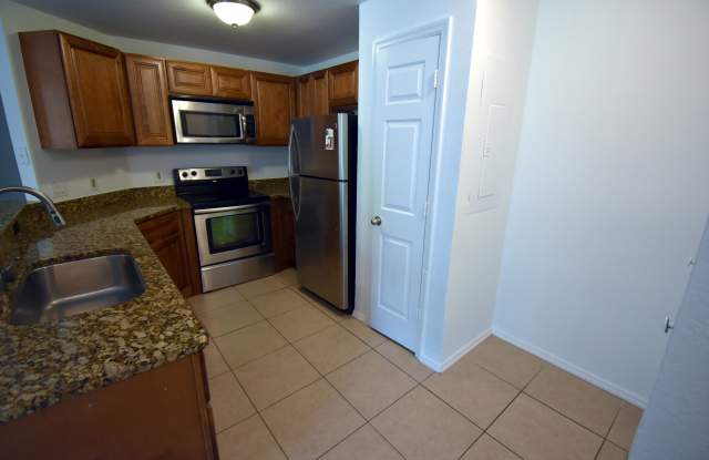 2000 Erving Circle - Unit 208 Gallery 3