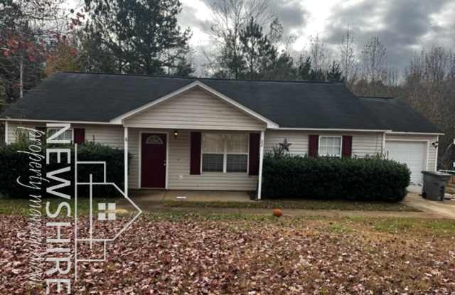 22 Backwater Way — 3-Bedroom Home in Greenville - 22 Backwater Way, Welcome, SC 29611