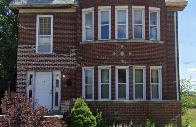 1935 Gladstone - 1935 Gladstone Street, Detroit, MI 48206