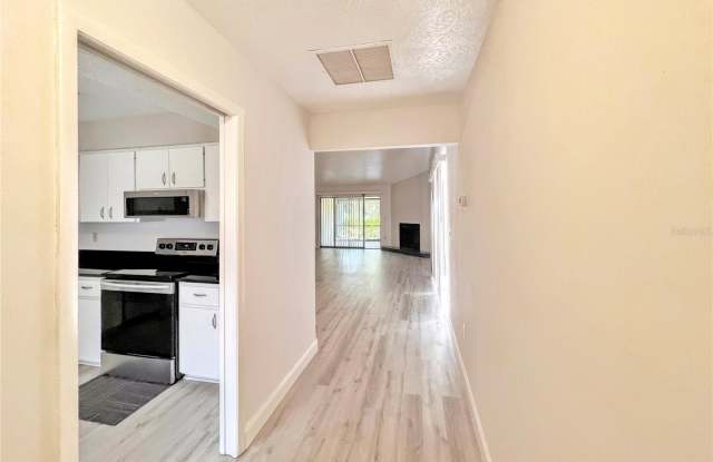5549 BOULDER Boulevard Gallery 3