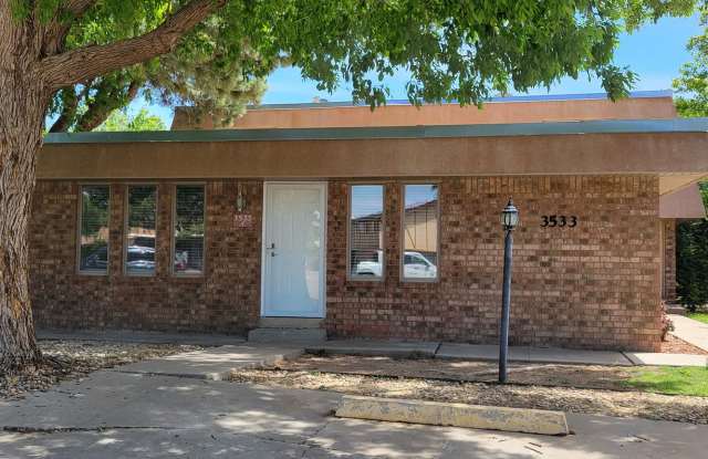 UPDATED COLONIAL PARK CONDO - 3533 Adenmor Court, Clovis, NM 88101