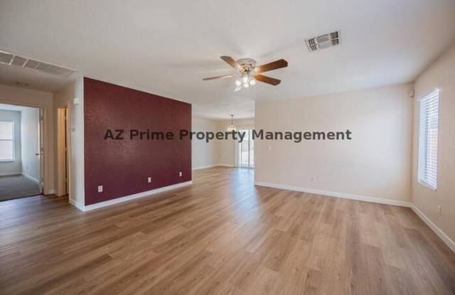 7220 West Hess Avenue Gallery 4