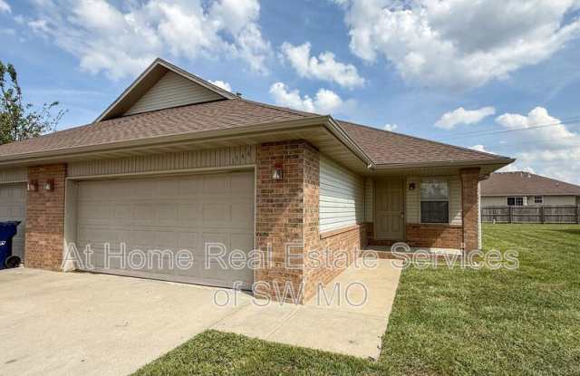1144 N Northwood - 1144 North Northwood Avenue, Republic, MO 65738
