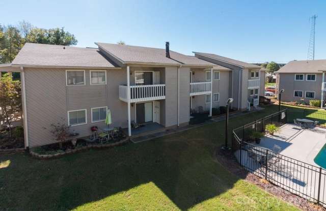 140 Lake Concord Road NE unit: B4 photos photos 140 Lake Concord Road NE unit: B4 photos photos