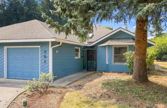 Charming 3-Bedroom Home with Garage & Lawn Care Included Gallery 1