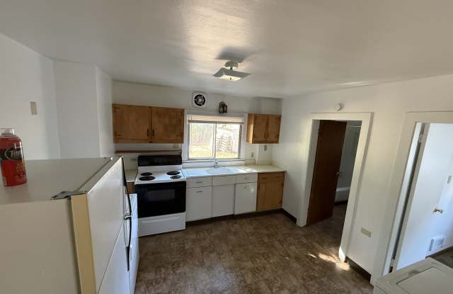 124 2nd St photos photos