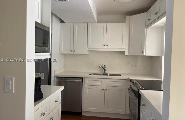 9401 Evergreen Pl Gallery 2