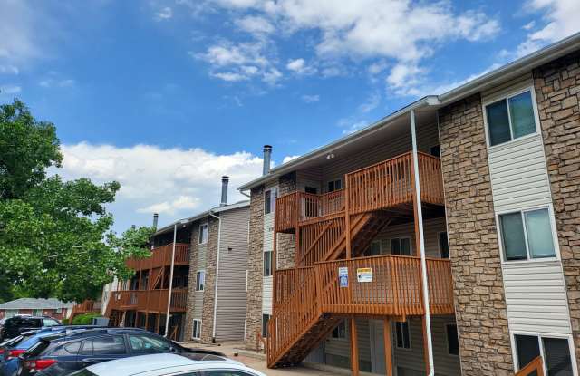 Vaulted Ceilings  Modern Two Bedroom in Lakewood-Available NOW!! photos photos