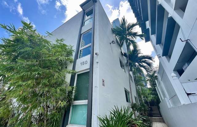 150 SW 10th St photos photos