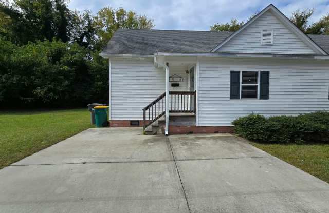 **$250 OFF First Month's RENT** In the Heart of Hope Mills! Gallery 1