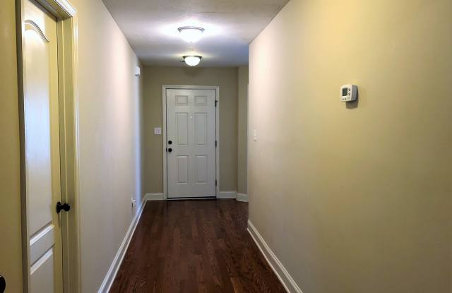 3012 Brockham Court Gallery 2