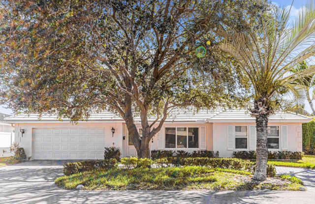 2810 NE 60th Street photos photos