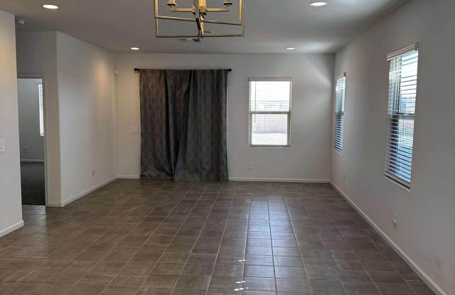 6863 East Paseo De Villalobos Gallery 3