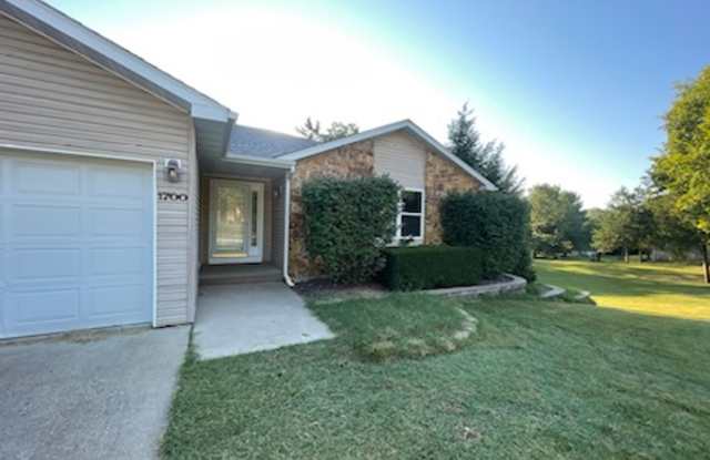 Spacious 3 bedroom/3 bath home photos photos