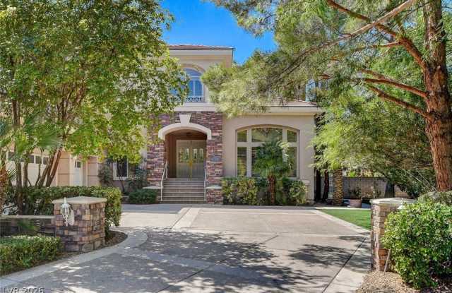 2041 TROON Drive Gallery 3