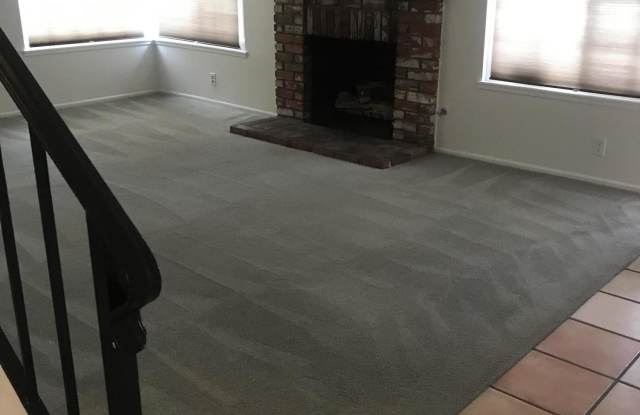 2227 Willowpark Court Gallery 4