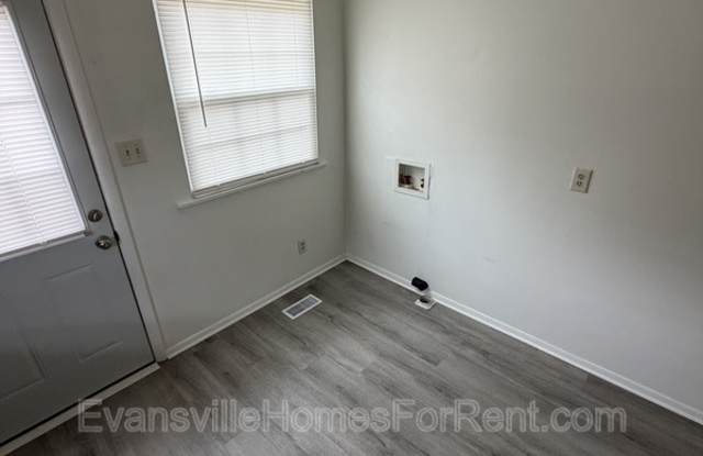 1112 North Boeke Road Gallery 4
