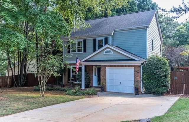 Spacious 3BR Home with Fenced Yard  Outdoor Living in Prime Location! photos photos