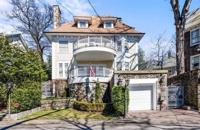 19 Hillside Drive - 19 Hillside Drive, Yonkers, NY 10705