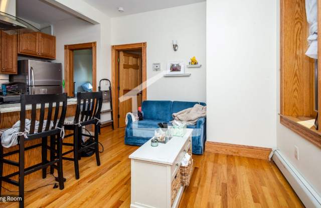 HOT BEACON HILL LISTING!!!!!! photos photos