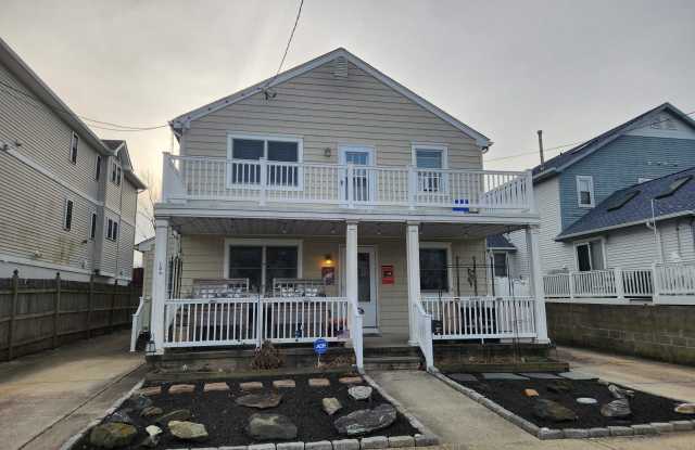 106-108 N Dudley Ave photos photos