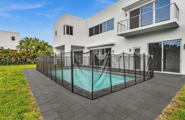 16644 Botaniko DR N Gallery 4
