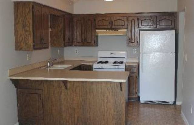 556 98th Lane North East Gallery 2