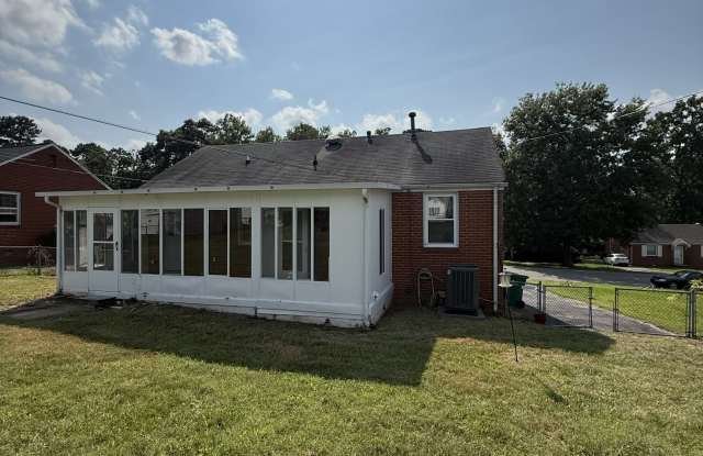 1659 Rockwood Road Gallery 2