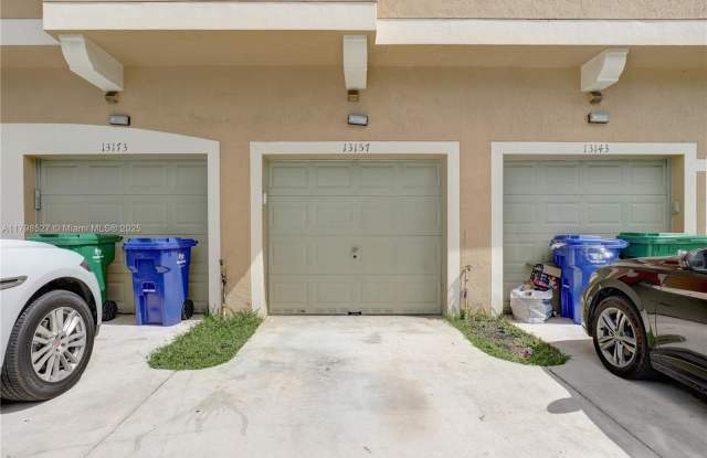 13157 SW 44th St photos photos