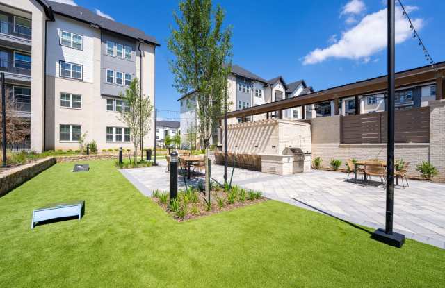 Atwater - Apartments & Townhomes Gallery 3