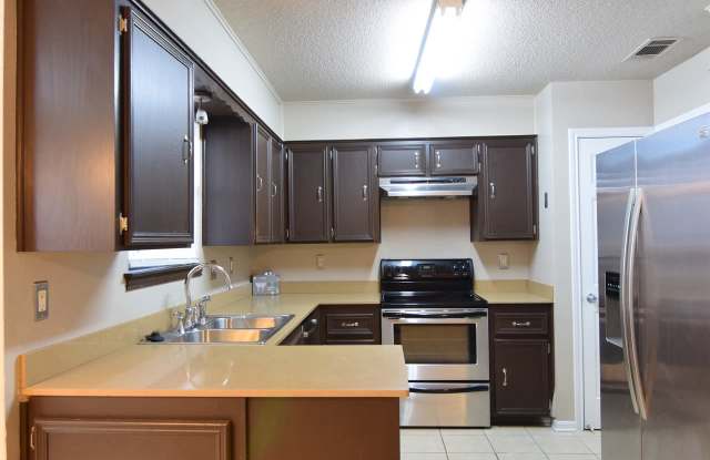 5402 Birdcreek Dr Gallery 4