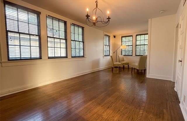 4239 ST CHARLES Avenue Gallery 3