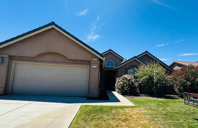 Beautiful 3 Bedroom 2 Bath Home in Los Banos FOR RENT! Gallery 1