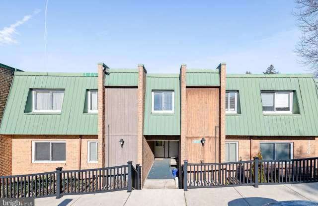 1101 MEADOWVIEW LANE - 1101 Meadowview Lane, Montgomery County, PA 19453