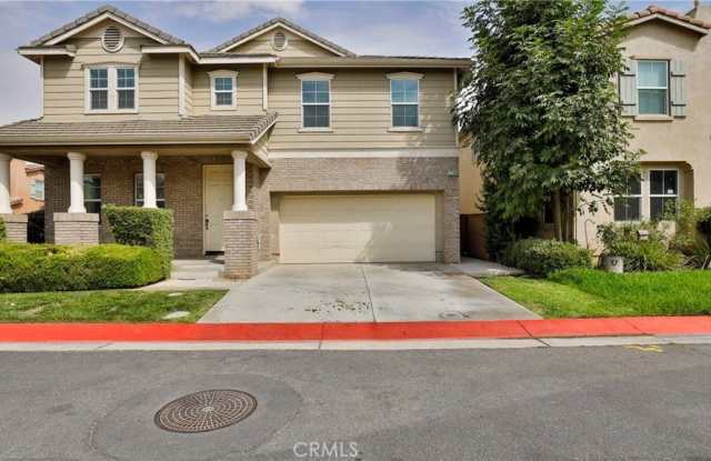 1748 Yvonne Court photos photos