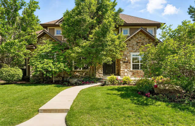 Luxury Living in Lowry! photos photos