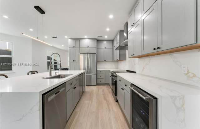 3125 Paola Drive Gallery 2