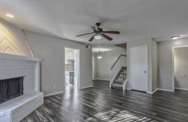 Huntington Cove Townhomes Gallery 2