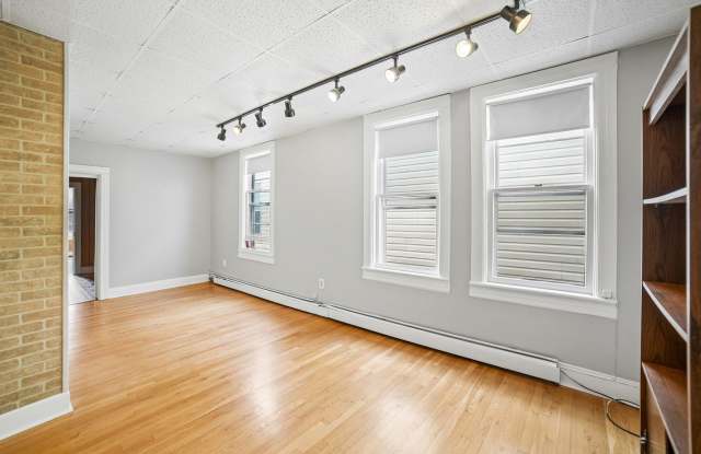 89 W 24TH ST Gallery 1