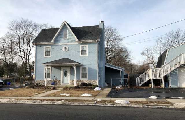 581 FISHPOND ROAD - 581 Fish Pond Road, Glassboro, NJ 08028