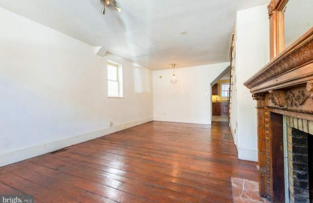 1006 BAINBRIDGE STREET Gallery 2