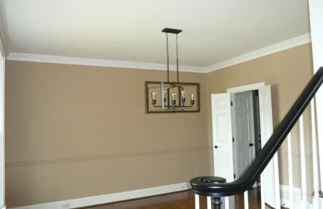 5101 Edgerton Dr Gallery 4