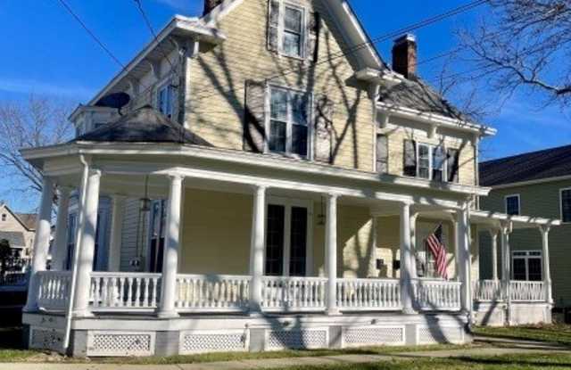 301 W Blackwell Street photos photos