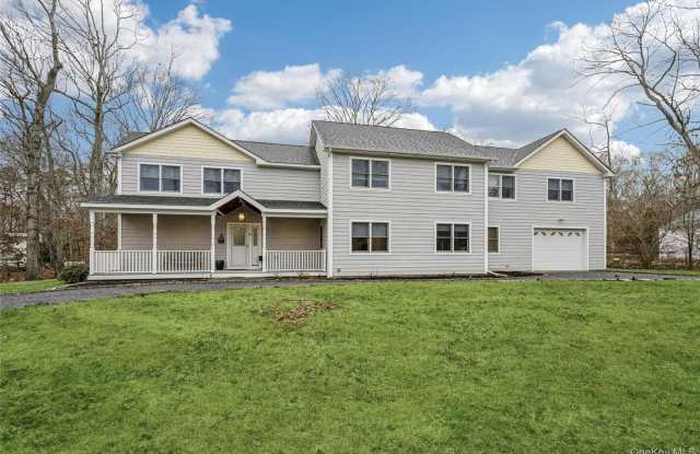 4 The Registry photos photos