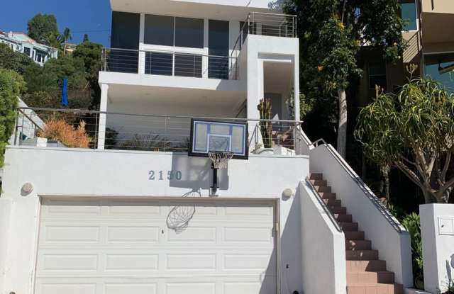 OCEAN VIEW Home for Rent! Please contact Wayne at (818) 261-9881 or wbutts9661@gmail.com for more information! photos photos