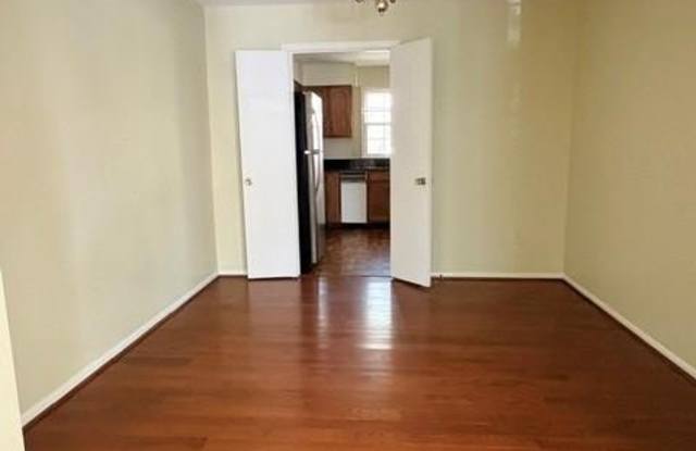 10252 FRIENDSHIP CT Gallery 4