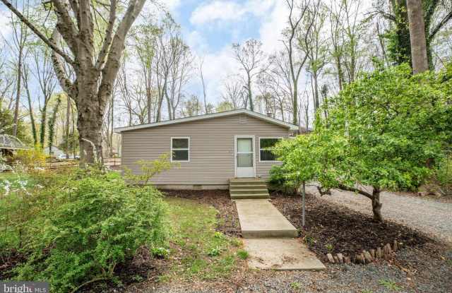 8221 LAKE SHORE DR Gallery 3